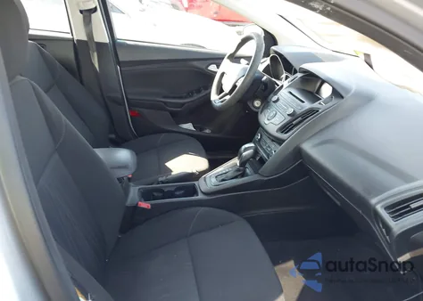 2016 Ford Focus Se z USA, uszkodzony, nr VIN 1FADP3F2XGL249265